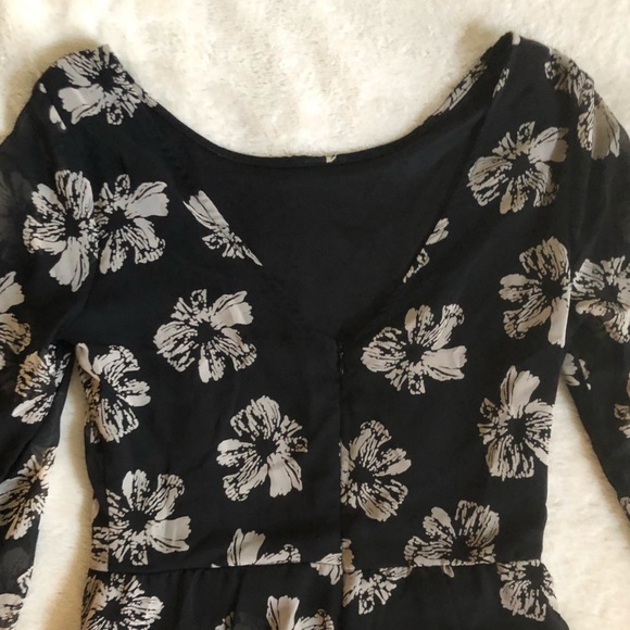 Floral Romper - Picture 6 of 6